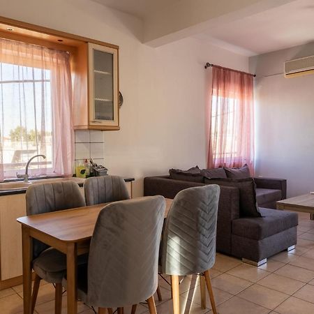 Deluxe Apartment La Lárisa Eksteriør bilde