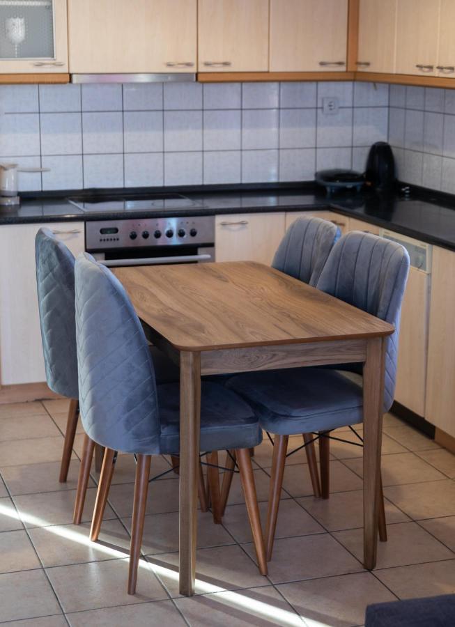 Deluxe Apartment La Lárisa Eksteriør bilde