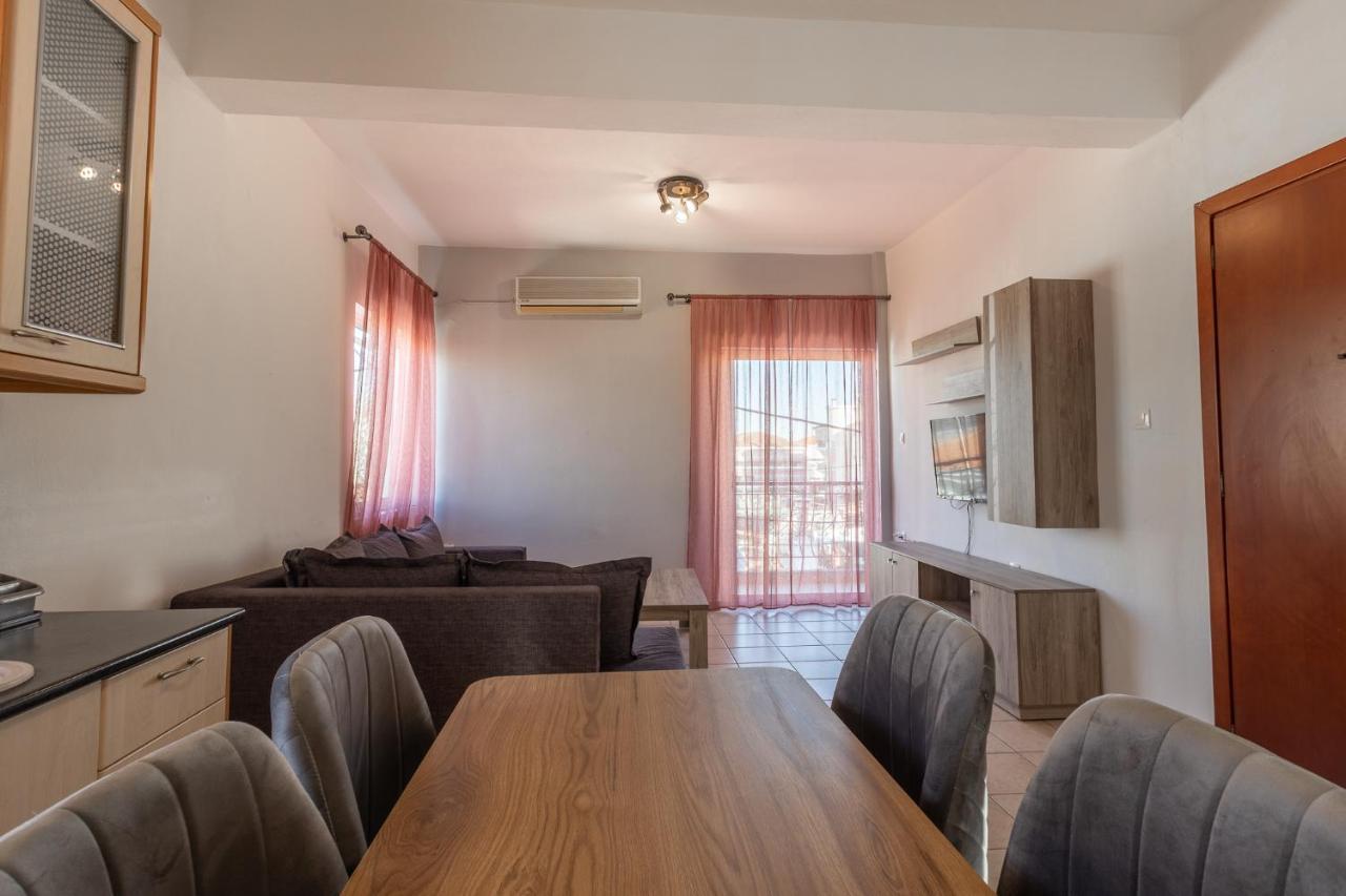 Deluxe Apartment La Lárisa Eksteriør bilde